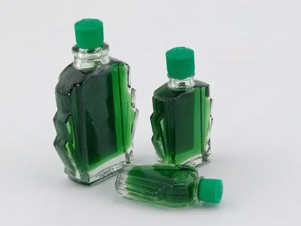 Đừng Tùy Tiện Dùng Dầu Gió Cho Trẻ Nhỏ | Vinmec