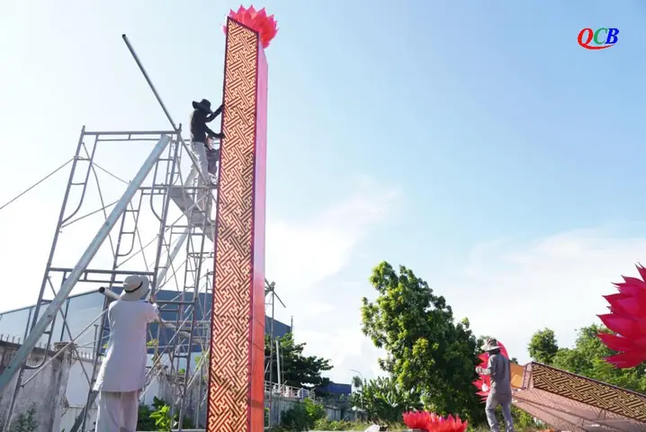 Cờ Phật Giáo Tung Bay