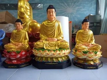 So Sánh Tượng Phật Composite Nhập Khẩu Và Tượng Composite Sản Xuất Trong Nước: Ưu Nhược Điểm Từng Loại