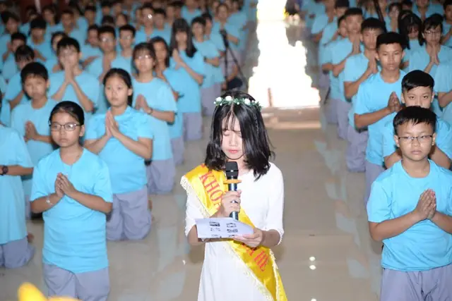 Con Về Bên Phật Chùa An Hồng