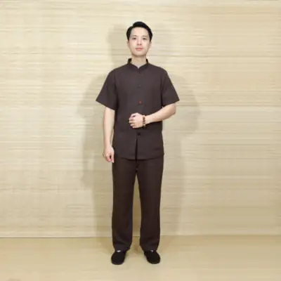 Bộ Quần Áo Cư Sĩ/phật Tử Nam Nút Nhựa Tay Ngắn Vải Linen, Màu Nâu Đen, Nhiều Size