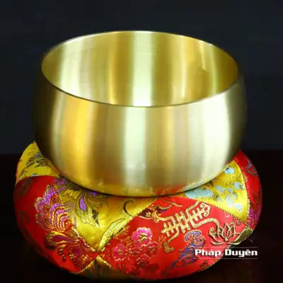 Alternative View Of Chuông Đồng Vàng Trơn, Nhiều Kích Thước