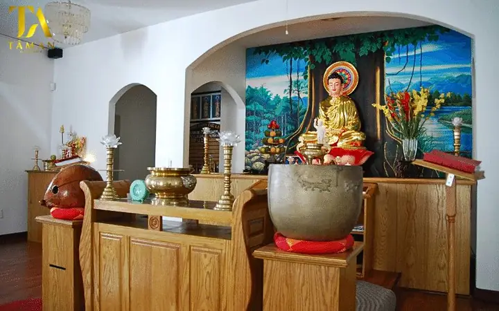 Mẫu Văn Khấn Bàn Thờ Phật Rằm Tháng 7 Tại Gia