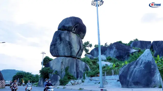 Đá Ba Chồng Định Quán Đồng Nai Lịch Sử, Sự Tích & Kinh Nghiệm ...