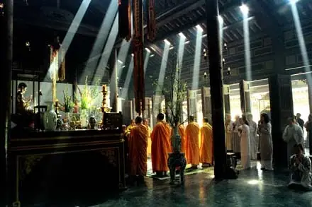 Mười Đặc Điểm Của Phật Giáo | Giác Ngộ Online