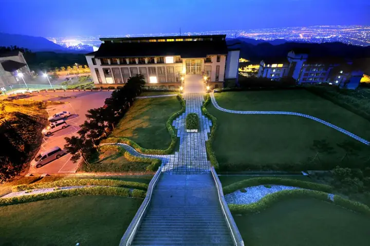 Điểm Nổi Bậc Của Trường: