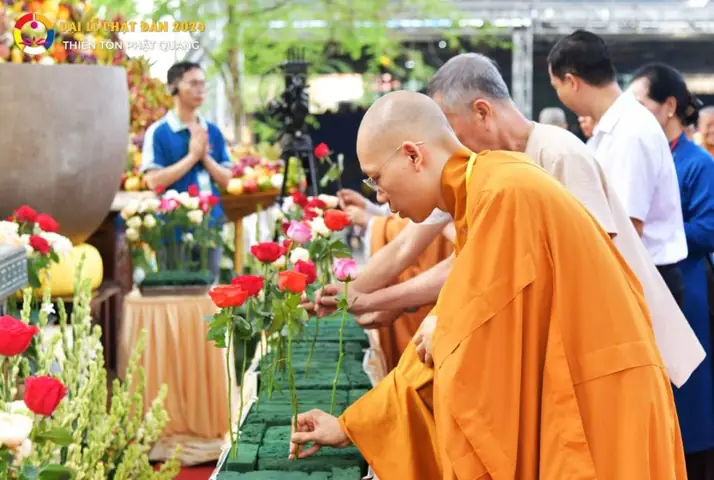 Đại Lễ Phật Đản Thiền Tôn Phật Quang