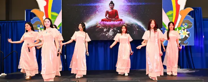 "tỏa Ánh Từ Quang 3" Mừng Phật Thành Đạo Của Nhóm Tuệ Đăng, San Jose, Hoa Kỳ. Tập 5.