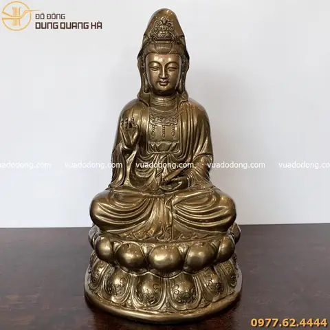 Quan Thế Âm Bồ Tát Là Ai?