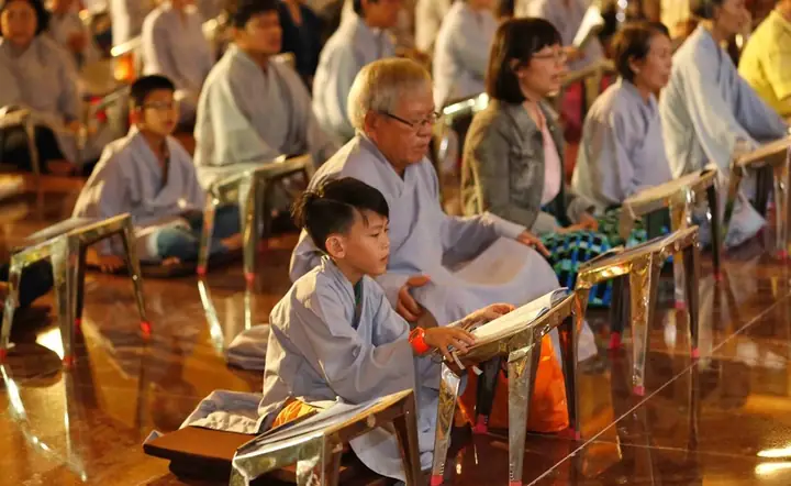 Tụng Kinh Thế Nào Để Cầu An? | Giác Ngộ Online