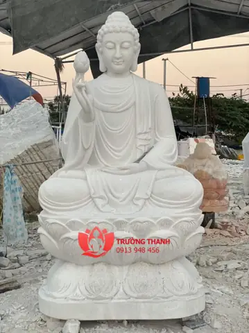 Kinh-phat-cau-binh-an-duoc-doc-duoi-chan-tuong-da-non-nuoc