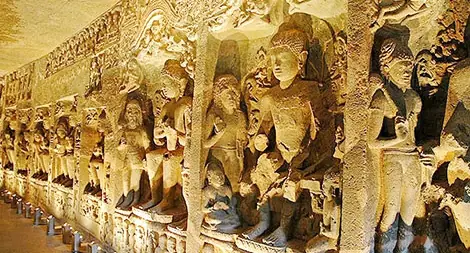 Tại Sao Không Nên Vội Tin… Đức Phật? - Báo Công An Nhân Dân ...