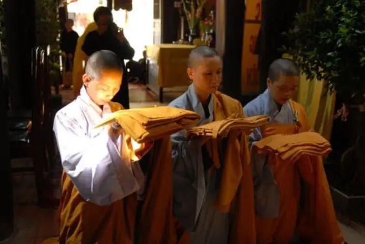 Địa Vị Người Phụ Nữ Trong Giáo Lý Đức Phật - Phật Giáo Quảng Nam