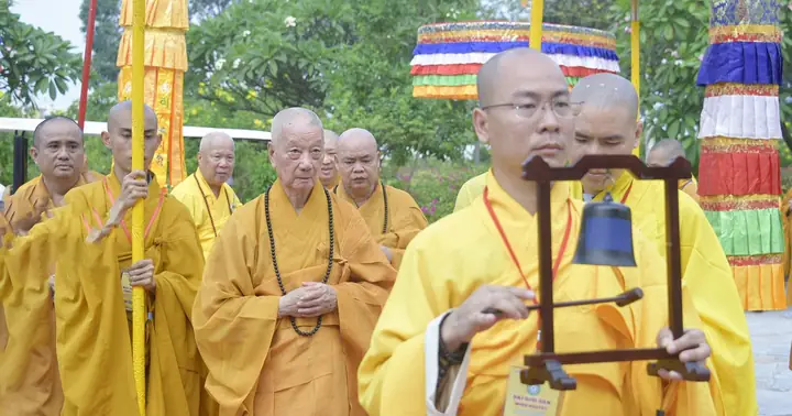 Đức Pháp Chủ Ghpgvn Quang Lâm Vạn Phật Quang Đại Tòng Lâm ...