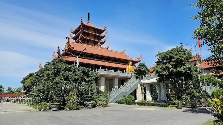 Cầu Duyên Lành Tại Chùa Phật Cô Đơn