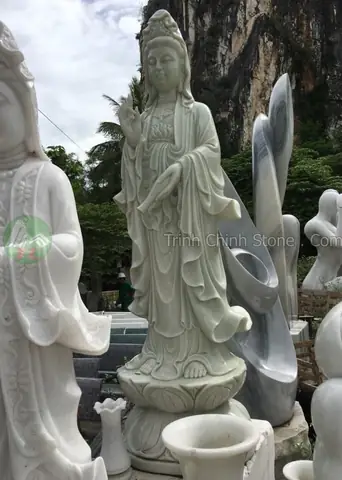 Mẫu Tượng Quan Âm Đứng Bằng Đá Giá Tốt