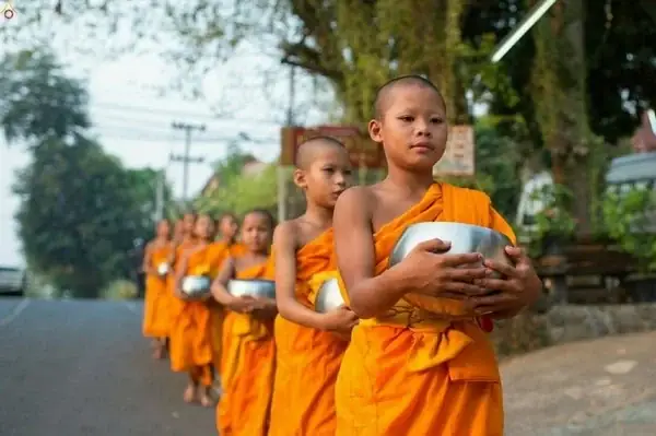 Vấn Đề Khất Thực Đang Diễn Ra Hiện Nay