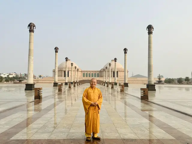 Calcutta: Tham Quan Trung Tâm Văn Hóa Và Tôn Giáo Từng Là Thủ Đô Của Ấn Độ Thuộc Địa, Khám Phá Sự Giao Thoa Văn Hóa Đông - Tây.