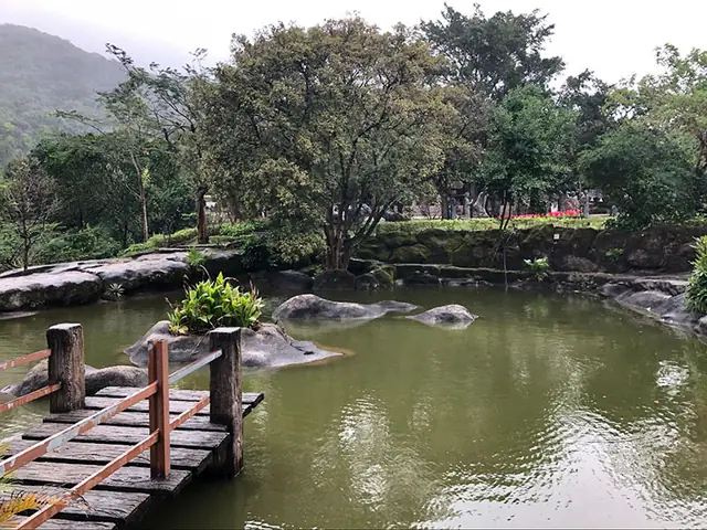 Chùa Linh Ứng Bãi Bụt Có Chỗ Phóng Sanh Không?