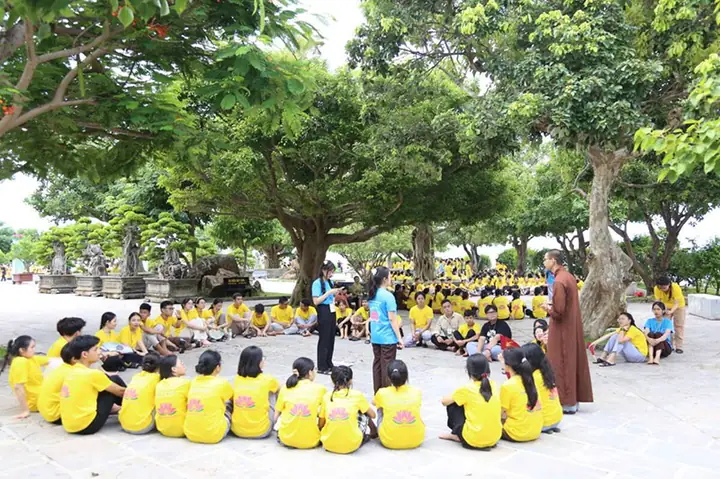 Tham Gia Khóa Tu Mùa Hè