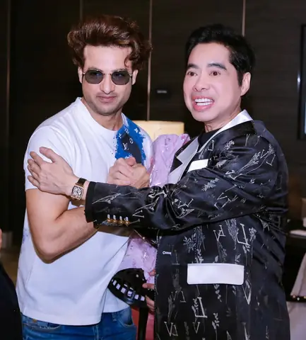 Lý Do Ngôi Sao Ấn Độ Himanshu Soni Bay Gấp Sang Thái Lan Gặp Ngọc Sơn? - Ảnh 1.