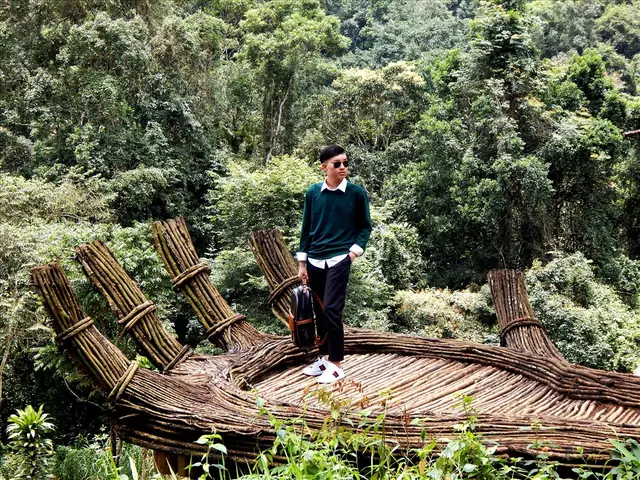 What Are The Most Beautiful Images Of Buddha\'s Hands?