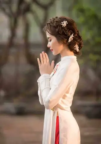 Hình Ảnh Chắp Tay Cầu Phật Đẹp Nhất Dành Cho Điện Thoại