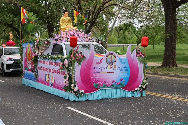 Le Vesak-usa-2025 (9)