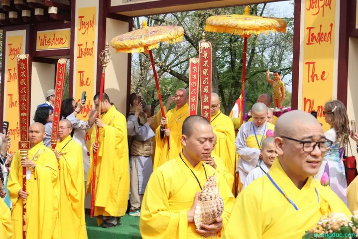 Le Vesak-usa-2025 (64)