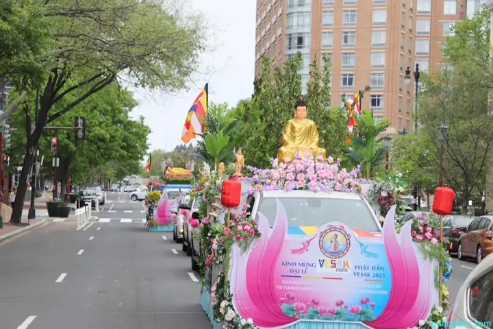 Us-vesak-2025 (10)