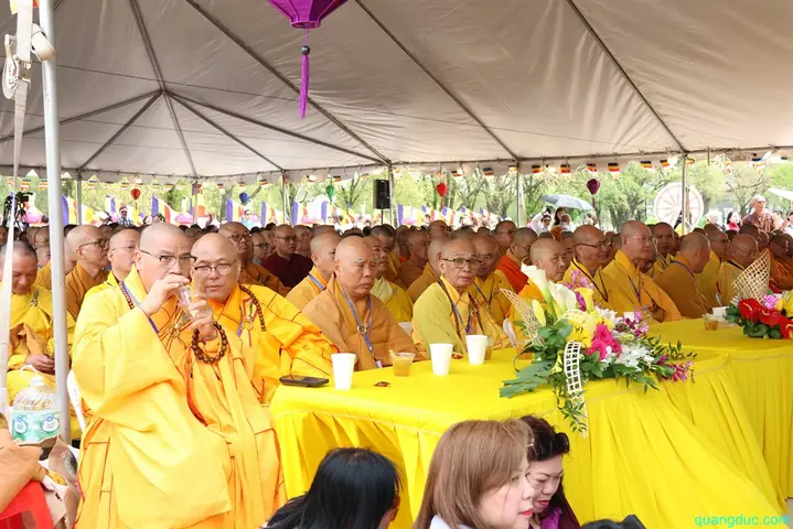 Le Vesak-usa-2025 (185)