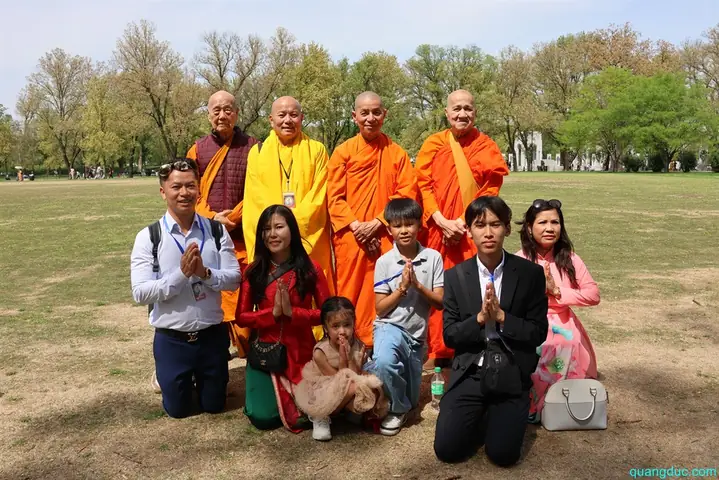 Usa-vesak-2025 (21)