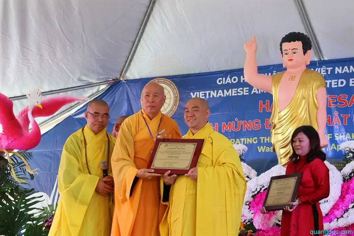 Le Vesak-usa-2025 (215)