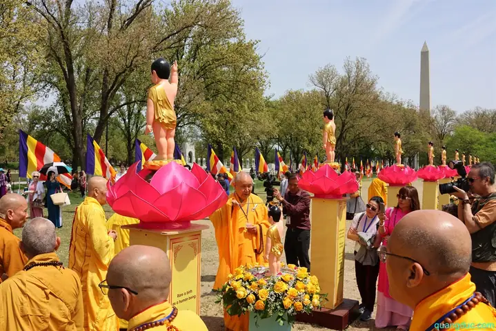 Le Vesak-usa-2025 (243)