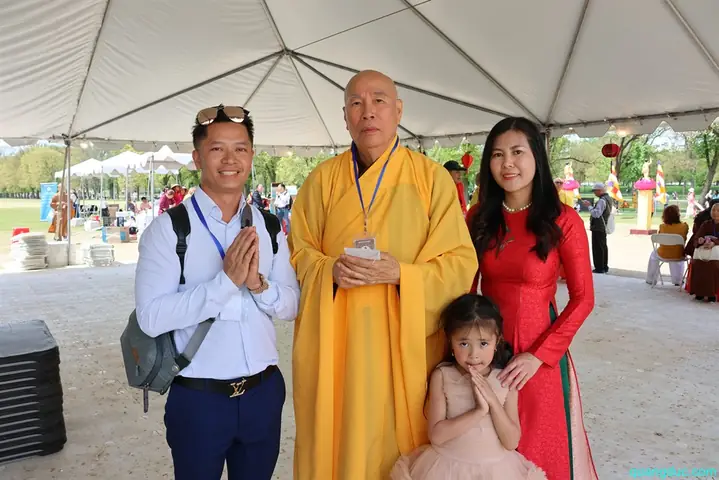 Usa-vesak-2025 (20)