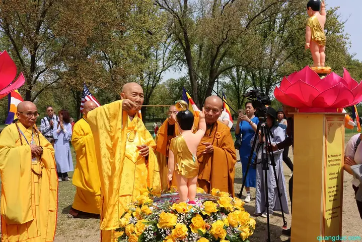 Le Vesak-usa-2025 (248)