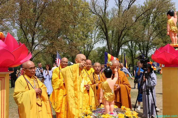 Le Vesak-usa-2025 (249)