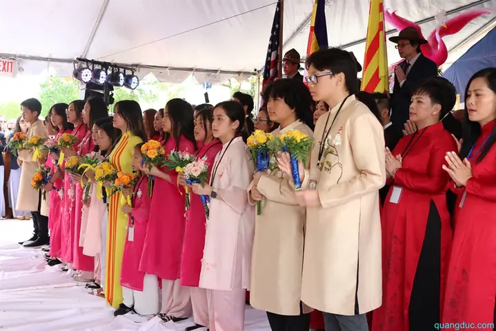 Le Vesak-usa-2025 (91)