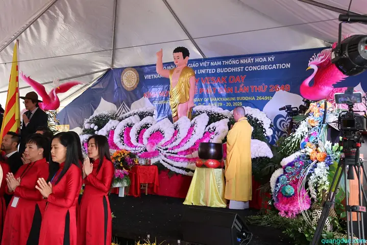 Le Vesak-usa-2025 (92)