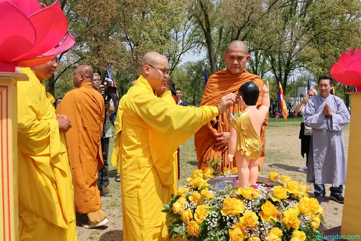 Le Vesak-usa-2025 (271)