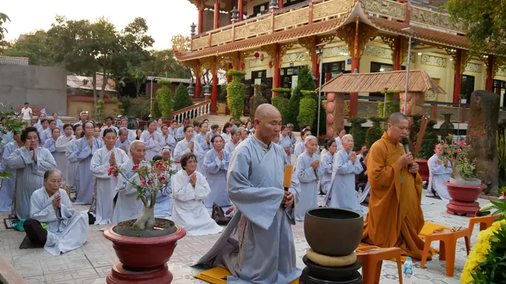 Hình Ảnh Lạy Phật Đẹp Nhất