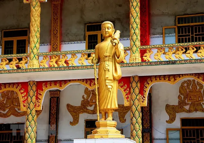 Chùa Chung Rút, Ấp Hòa Đông A, Xã Hòa Hiệp, Huyện Tân Biên Là Một Ngôi Chùa Đẹp Và Có Bề Dày Văn Hóa Truyền Thống Nhất Trong Số Các Ngôi Chùa Khmer Trong Tỉnh Tây Ninh.