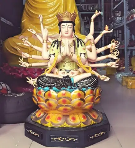 Hình Ảnh Phật Mẫu Chuẩn Đề Có Những Đặc Điểm Gì?