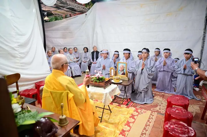 Lễ Thuyết Linh Khai Ngộtruyền Tam Tụ Tịnh Giới