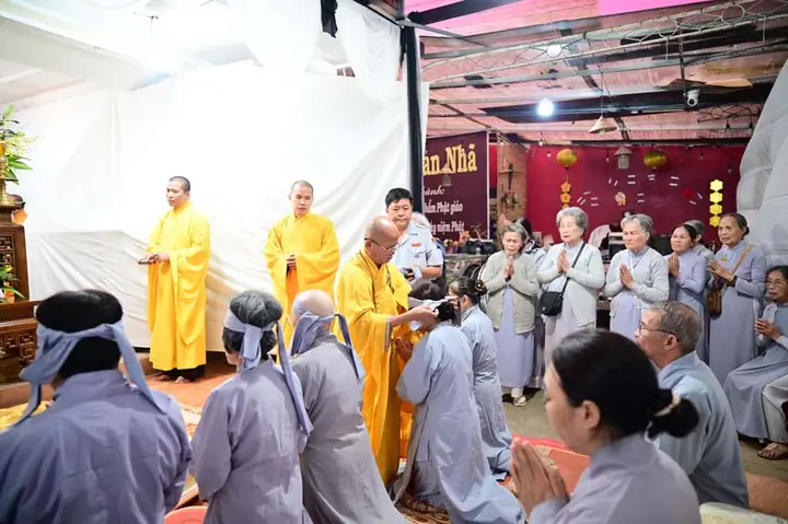 Lễ Bạch Phật – Khai Kinhtiến Linh – Thành Phục