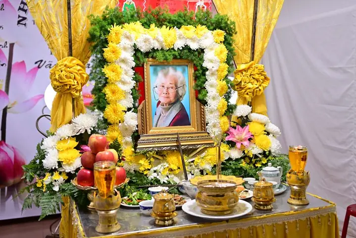 Hình Ảnh Phật Tử Vi