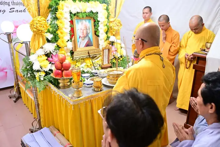 Lễ Bạch Phật – Khai Kinhtiến Linh – Thành Phục