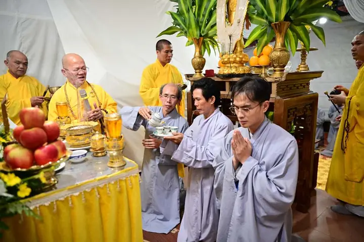 Lễ Bạch Phật – Khai Kinhtiến Linh – Thành Phục