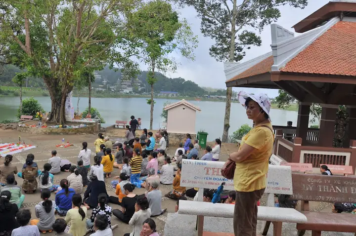 Núi Cấm: Hình Ảnh Tượng Phật Di Lặc Cao Nhất Việt Nam