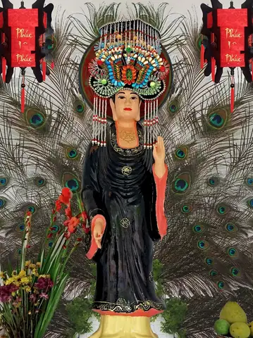 1, Địa Mẫu Là Ai?